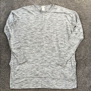 H & M sweater